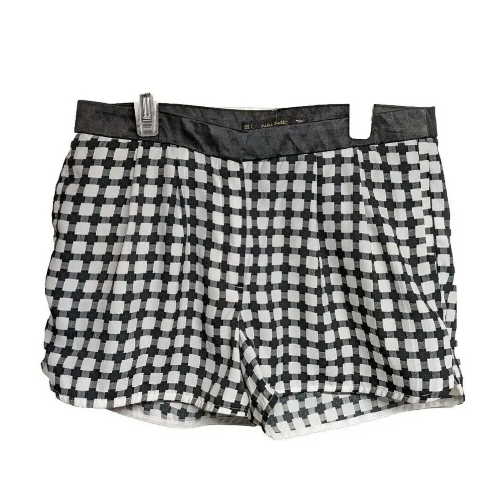 Zara Basic Shorts Women Small Booty Squares Geo Black & White Zip S